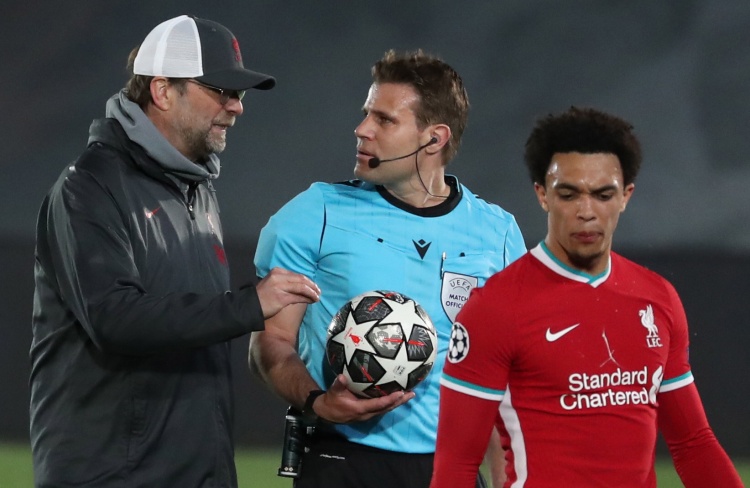 埃迪-豪：俱乐部在处理伊萨克的事，我通过媒体知道他在皇社